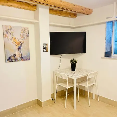 Aday - Cozy Private Room In The Center Aalborg Exterior photo
